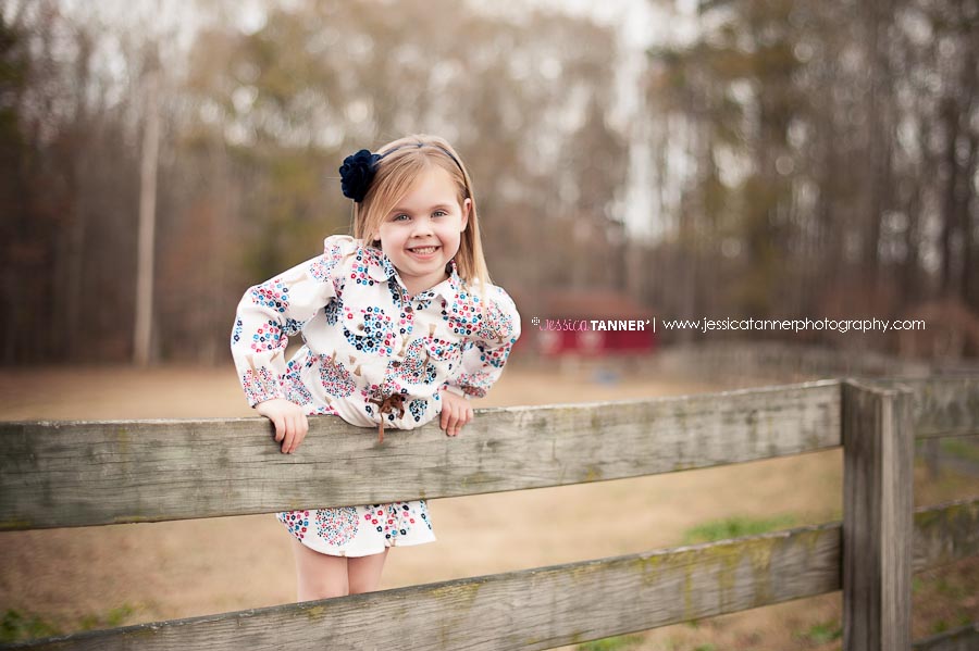 A Fall Family Get-a-way….to the barn! – Jefferson, Ga Child & Family Photographer