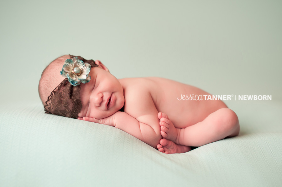 newborn photographer in gainesville ga