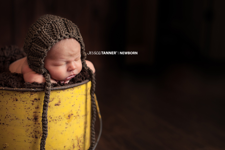 newborn photographer in alpharetta ga