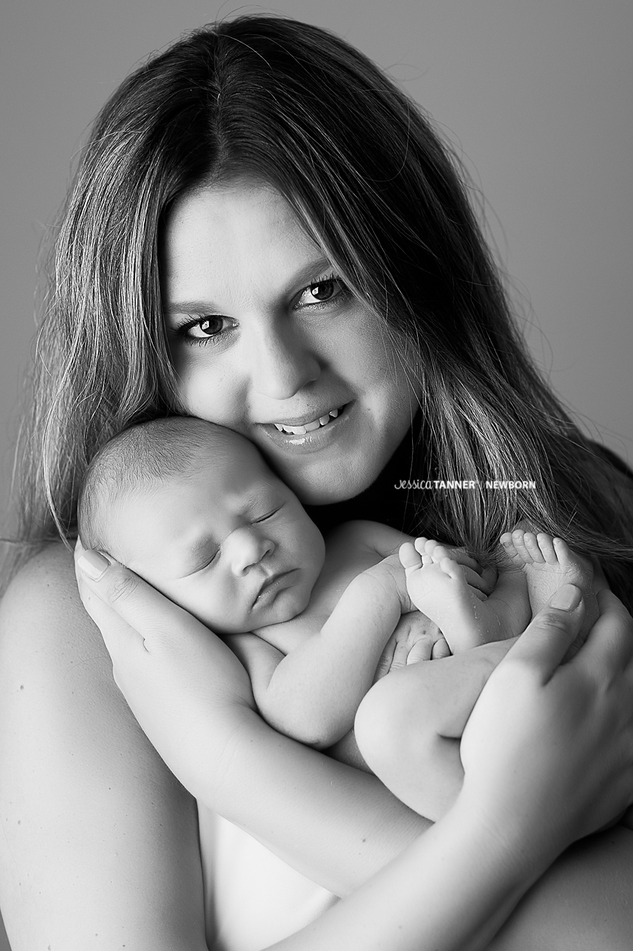 professional newborn photographer in marietta ga